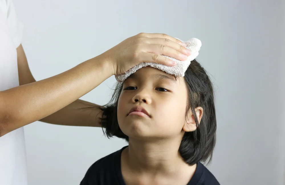 3. Tricks to help reduce fever with wiping more effectively