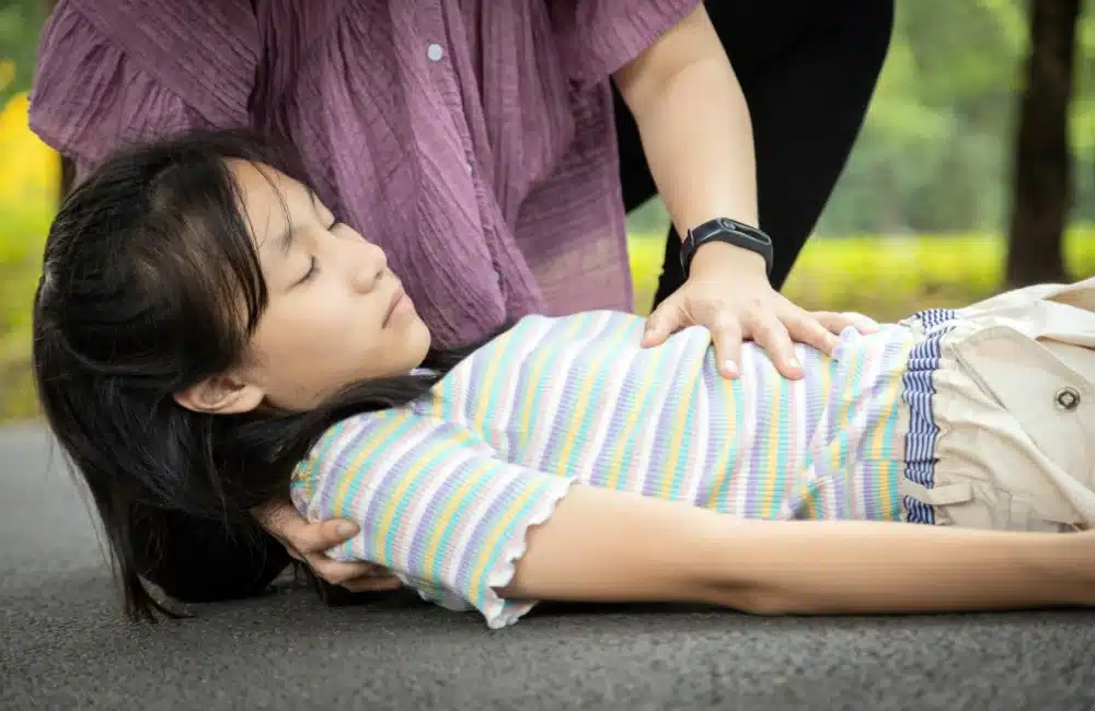 วิธีรับมือเมื่อวูบ หมดสติ